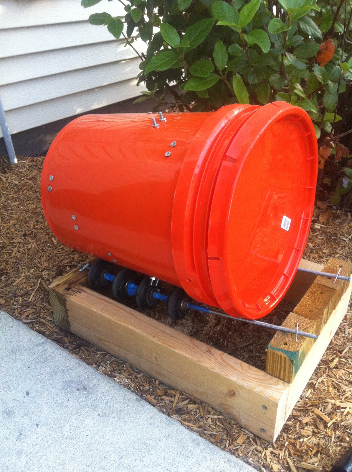 Little Green Things Homemade Composter